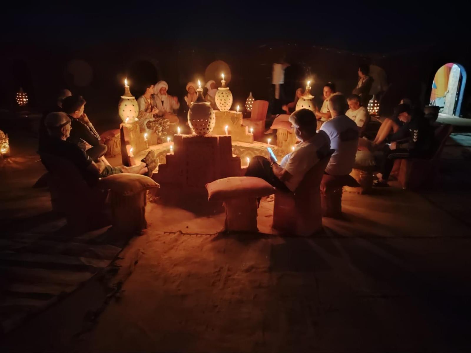 Desert Bivouac Mhamid محاميد الغزلان المظهر الخارجي الصورة